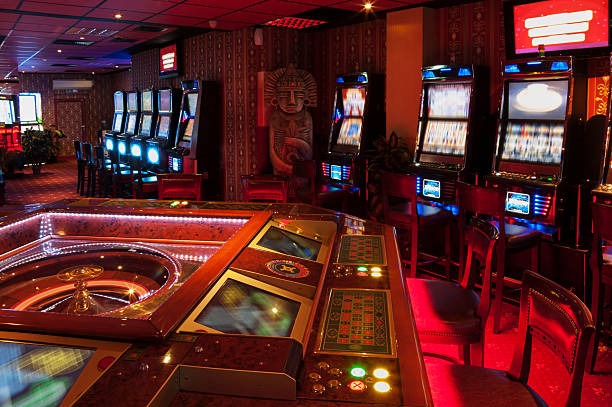 Live dealer blackjack table on dreamplay77 with multiple camera angles